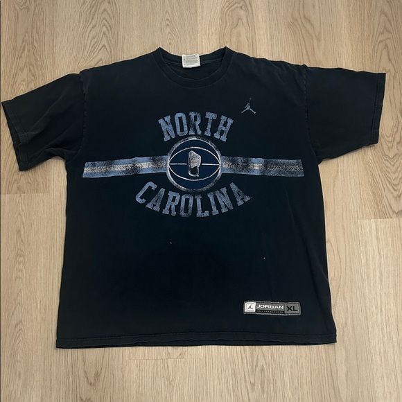 Jordan Other - Y2K Jordan Navy University of North Carolina Graphic basketball Tee size XL